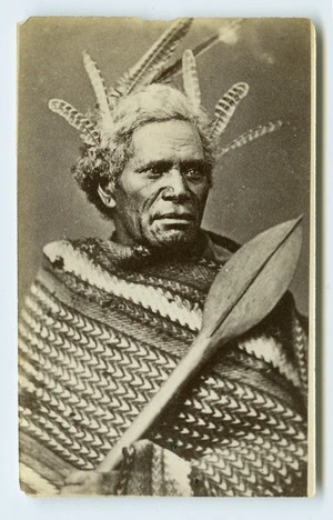 American Photo Company (Auckland) fl 1870s : [Unidentified Maori man]