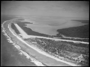 Aitutaki, showing airfield