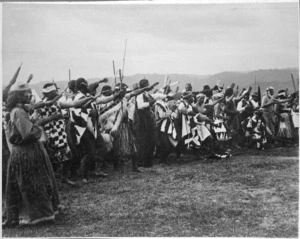 Ross, Malcolm, 1862-1930 :[Haka at Ruatoki, during the visit of Lord Ranfurly's party]