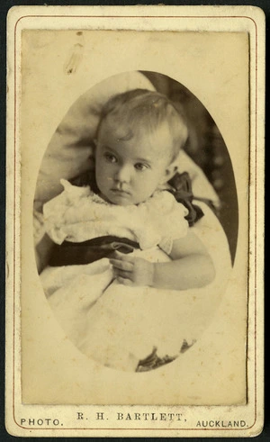 Bartlett, Robert Henry fl Auckland 1875-1880 : [Unidentified child]