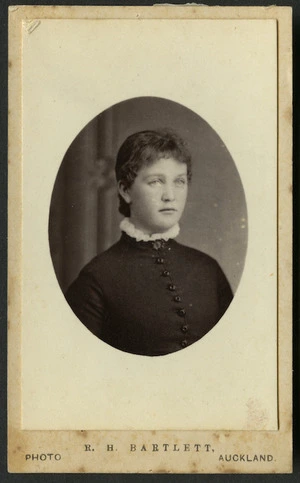Bartlett, Robert Henry, 1842-1911: Portrait of unidentified woman