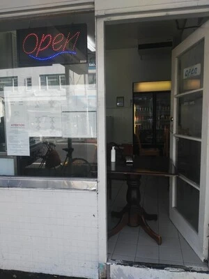 Digital photograph of pick up table at Newtown Takeaway, Newtown