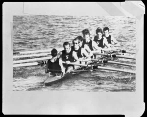 NZ Olympic Rowing team in boat