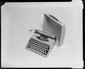 Jayor typewriter