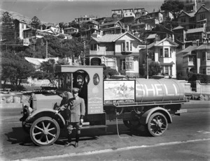 Albion 'Shell' petrol truck and driver on Oriental Parade, Wellington
