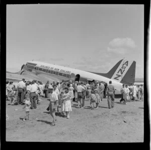 South Pacific Airlines of New Zealand's DC-3 Viewmaster, passengers, Taupo