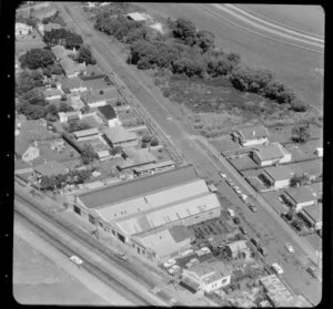 Great North Road, Avondale, Auckland, buildings including Broadbent's Hardware Ltd