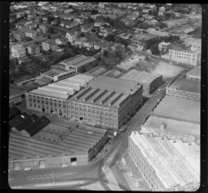Factories, business premises, including New Zealand Shipping Company Ltd Wool Store and Farmers Co-operative & Auctioneering Company Ltd, Auckland