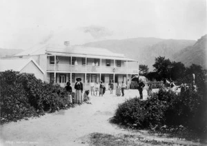 Burton Brothers, 1868-1898 (Firm, Dunedin) : McRae's Hotel, Te Wairoa
