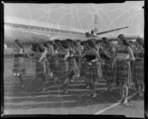 Maori welcome for the British Overseas Airways Corporation Comet 4 passenger jet