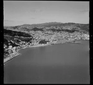 Wellington Harbour, with view of Oritnal Bay and wharves