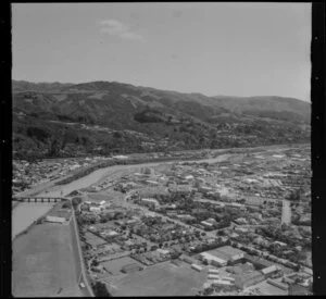 Hutt City, with river