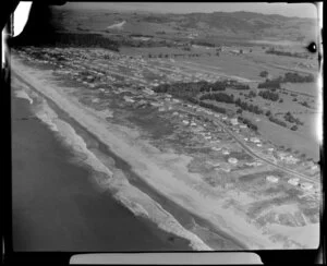 Mount Maunganui, showing southern surf beach