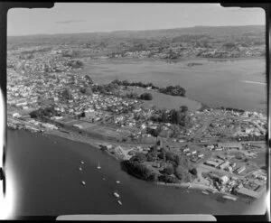 Tauranga, showing redoubt, wharves and town centre