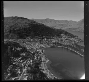 Queenstown and Lake Wakatipu