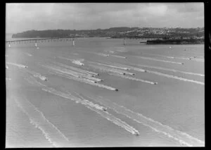 Start of 100 miles powerboat race, Westhaven, Auckland
