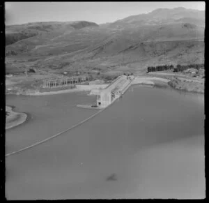 Waitaki Dam, Waitaki district