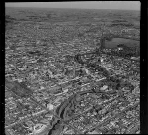 Christchurch city, showing Avon River