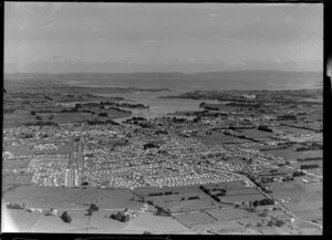 Suburb of Papakura, looking out to Pahurehure Inlet and Manukau Harbour, Auckland