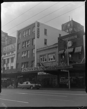 La Gonda House with fashion store and surrounding businesses, including Bond & Bond and Kodak New Zealand, Queen Street, Auckland