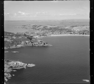 Hekerua Bay and Oneroa Bay, Waiheke Island, Hauraki Gulf