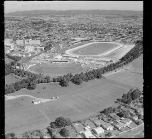 Easter Show at Auckland Showgrounds, Epsom, and Alexandra Park Raceway