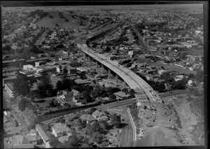 Southern motorway with Newmarket viaduct under construction