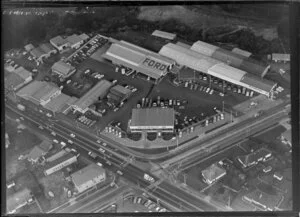 Intersection of Titirangi Road and Great North Road, New Lynn, Auckland, featuring New Lynn Motors Ltd