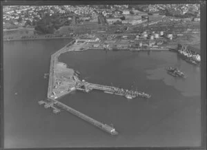 Mechanics Bay, Auckland, including container wharf