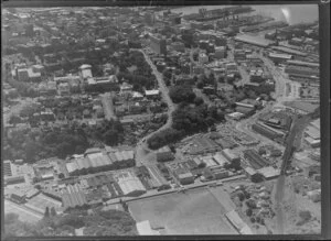 University of Auckland with Waterloo Quadrant and Constitution Hill (centre)