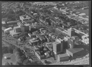 University of Auckland campus, with student union building near centre