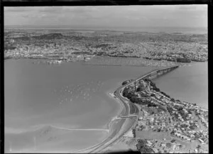 Northcote, with Auckland Harbour Bridge in the background