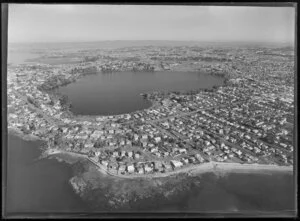 Takapuna, Auckland, showing Lake Pupuke