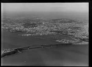 Auckland Harbour Bridge and city