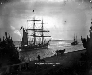 Barque Asterion entering Nelson harbour