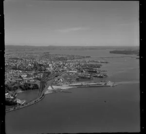 Auckland wharf area, with Parnell Baths at bottom left of image