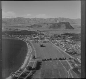 View over town to Lake Wanaka, Otago