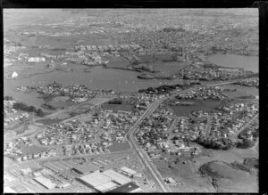 Pakuranga shopping mall and Tamaki River, Auckland