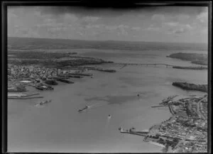 Auckland Harbour and bridge