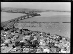 Shelly Beach Road (left), Herne Bay, Auckland