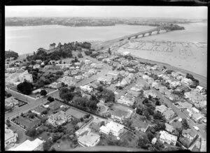 Shelly Beach Road (left), Herne Bay, Auckland