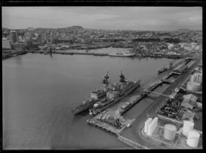 United States warships in Auckland Harbour