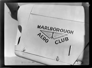 Bristol Freighter tour, insignia of the Marlborough Aero Club