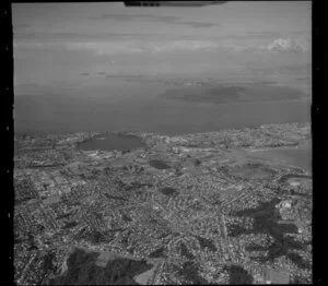 Glenfield, north of Takapuna, from high altitude