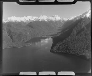 Lake Te Anau