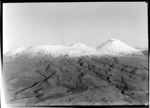 Mount Ngauruhoe and Mount Tongariro, National Park