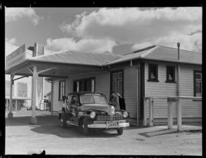 An Airways Taxi at Milson aerodrome, Palmerston North