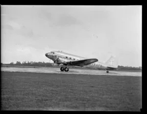 Douglas Dakota or DC3, ZK-APB, named Popotea, New Zealand National Airways Corporation