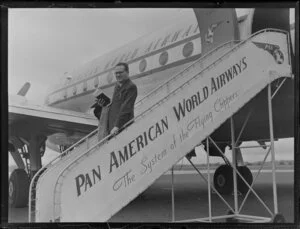 Mr Marlowe, passenger on Pan American World Airways