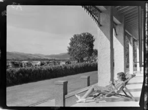 Otago Aero Club, looking towards the aerodrome from the instructor's house